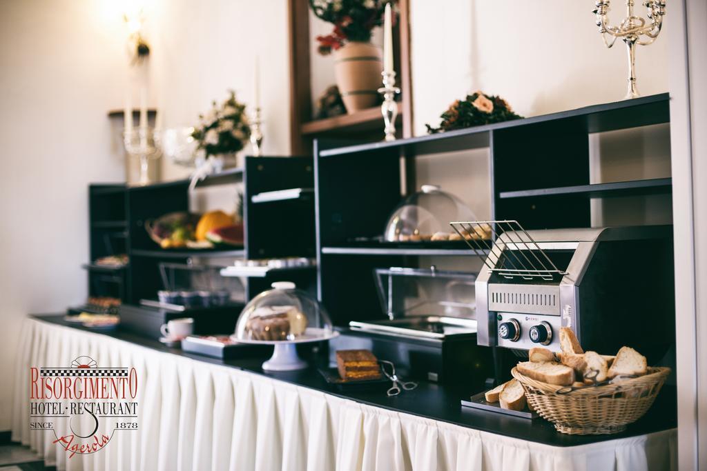 Hotel Risorgimento 阿杰罗拉 外观 照片