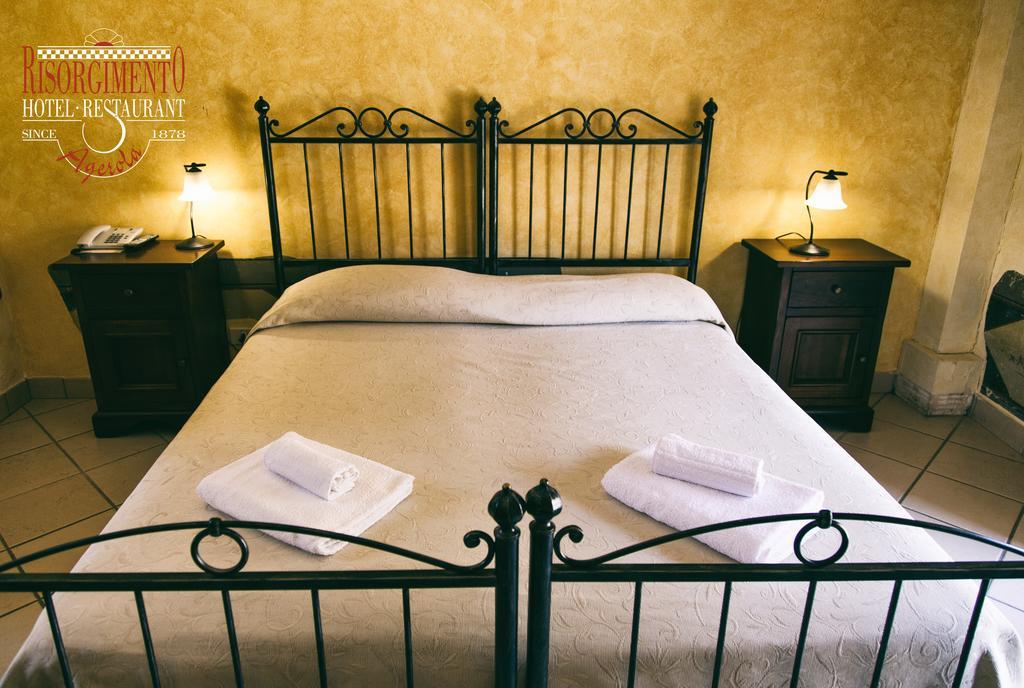 Hotel Risorgimento 阿杰罗拉 外观 照片